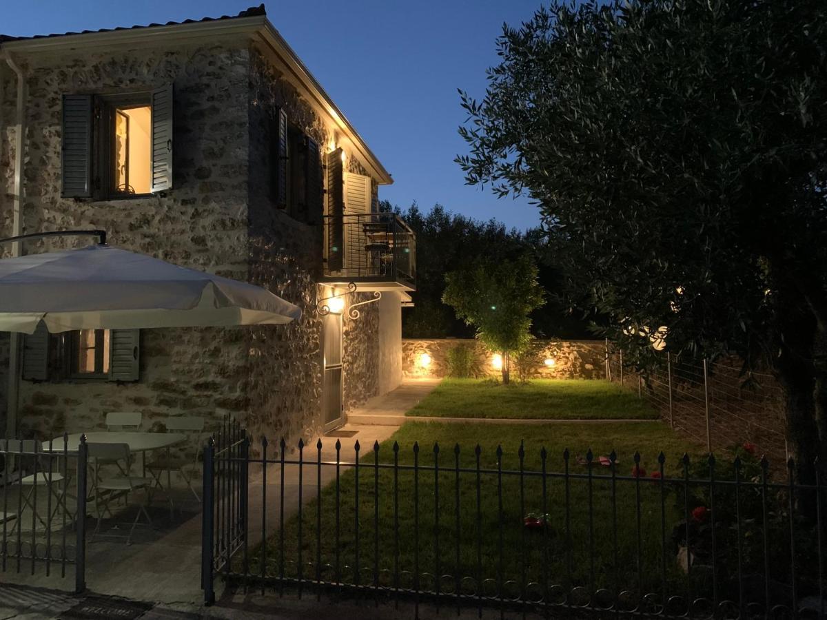 Messinian Stone House Villa Exterior photo