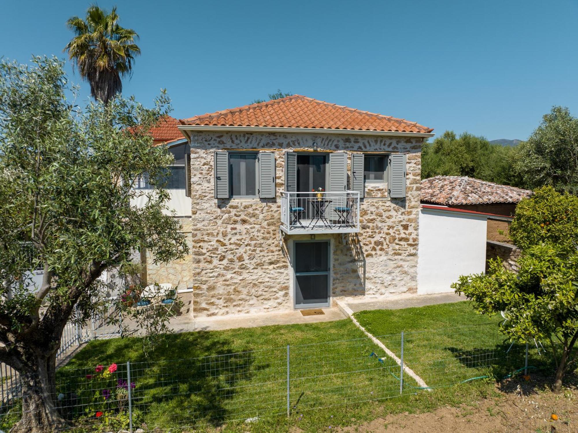 Messinian Stone House Villa Exterior photo